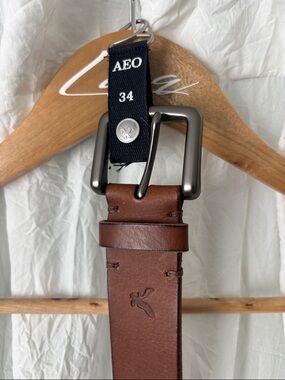 American Eagle Outfitters Brown Leather Men’s Belt with Matte Silver Buckle